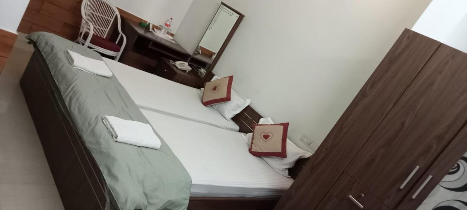 Sapphire Inn Nedumbassery Kültér fotó